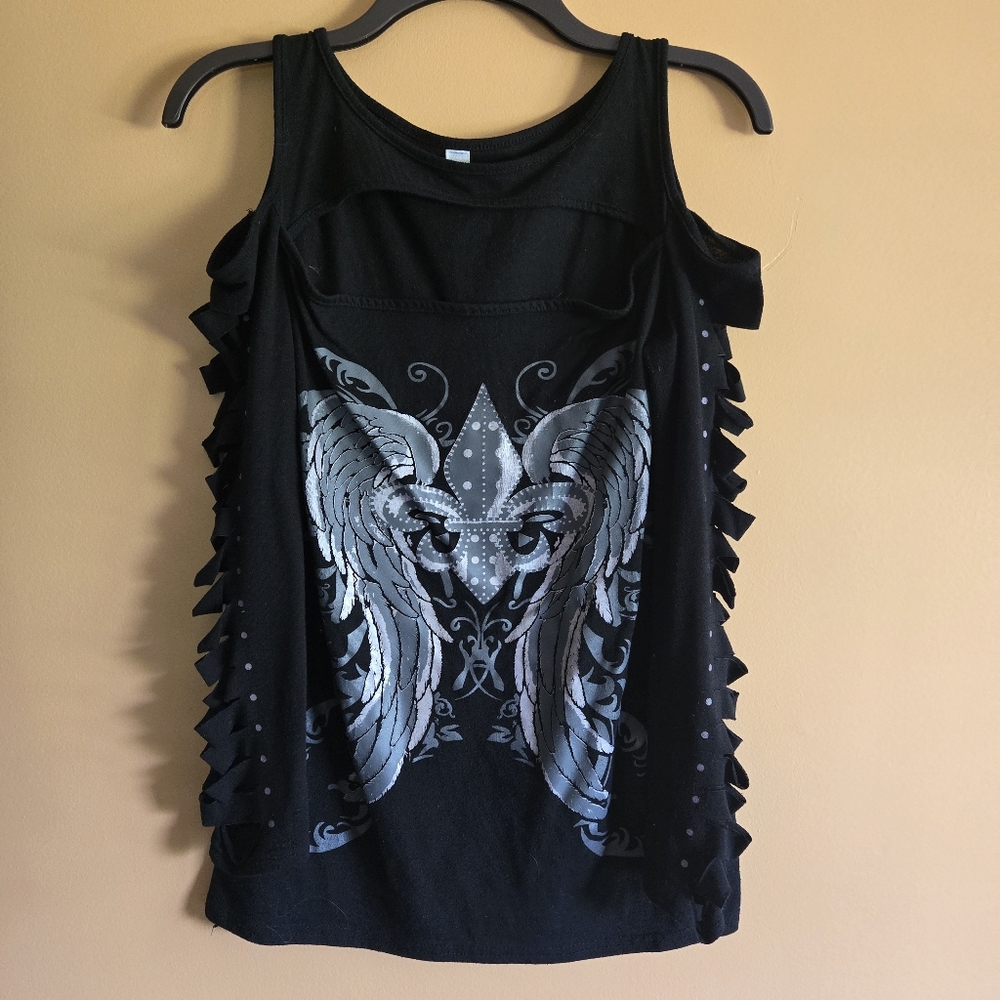 Elfin Graphic Fringe Top, M